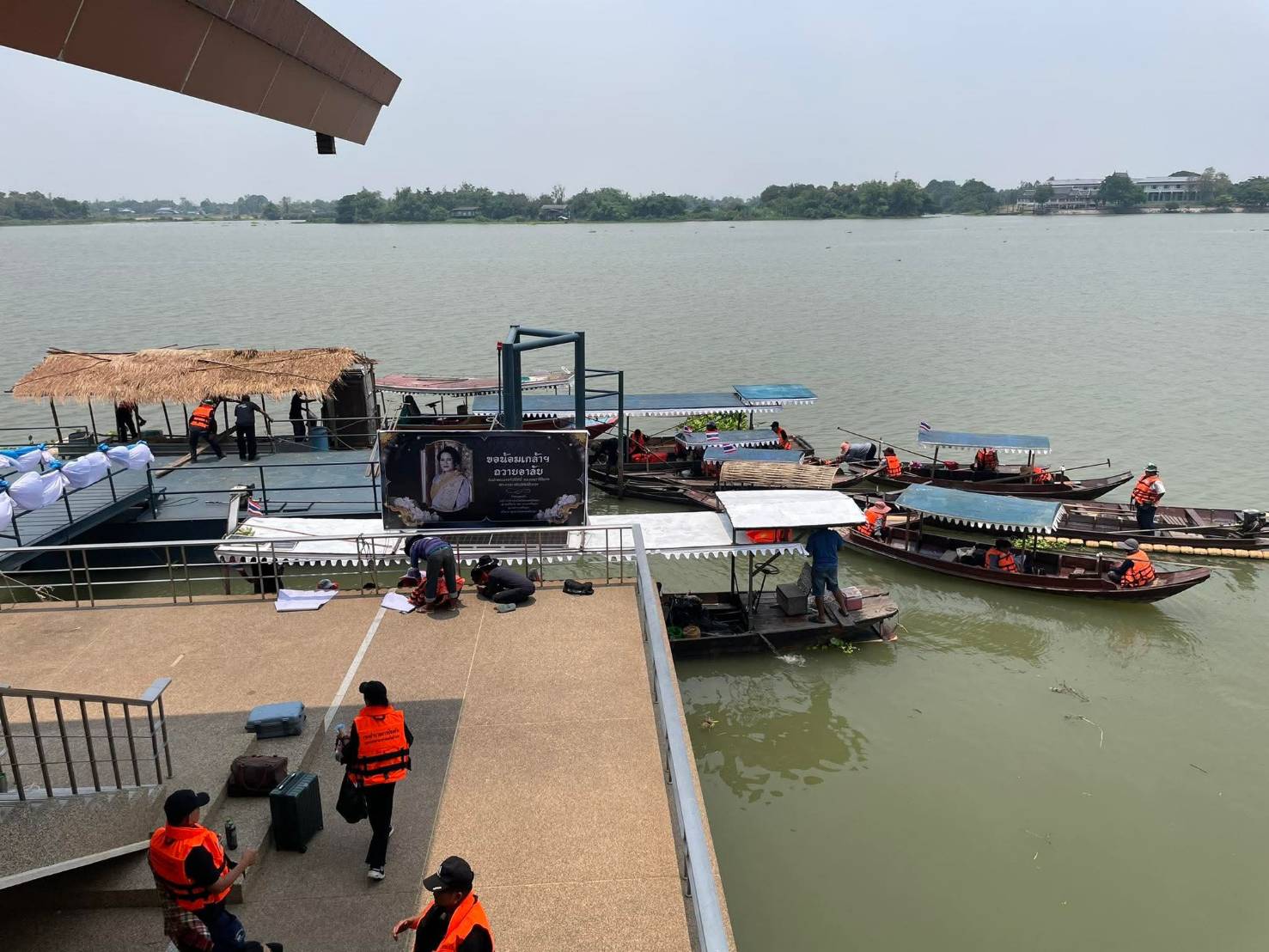 title - ผู้ว่าราชการจังหวัดพระนครศรีอยุธยา เป็นประธานในพิธีเปิดโครงการธรรมชาติยาตรา ทสม.อยุธยา ทำความดีเพื่อแม่ ณ ศูนย์ส่งเสริมและพัฒนาอาชีพเสริมนอกภาคการเกษตร (ศูนย์ศิลปชีพบางไทรฯ (เดิม)) 